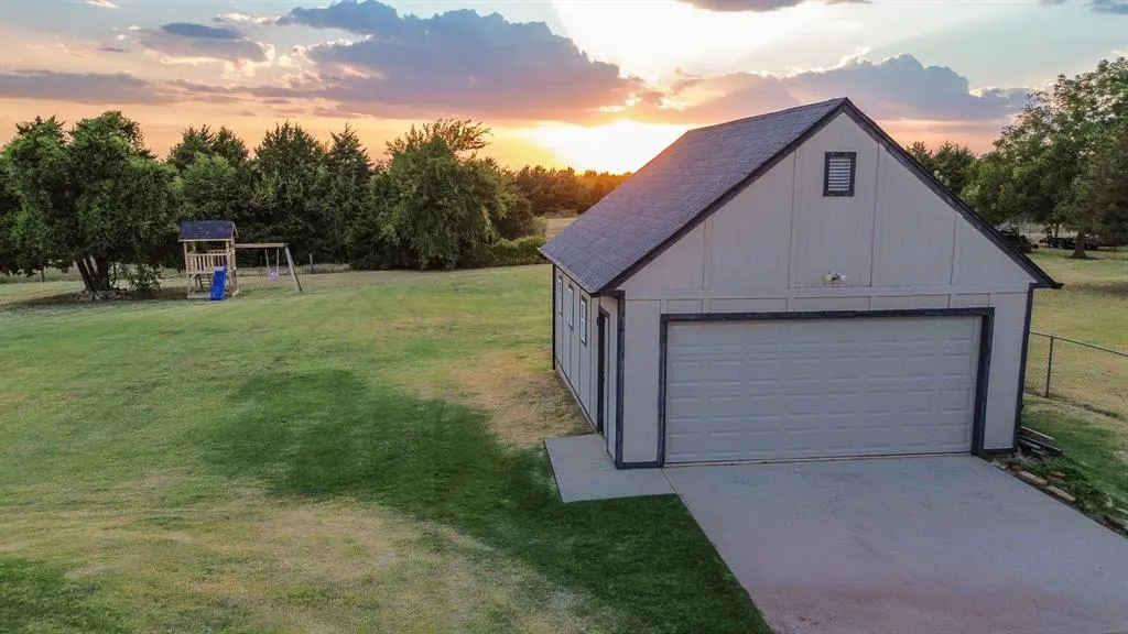 Photo 6 — 1329 S Southersby Drive, Mustang, OK 73064