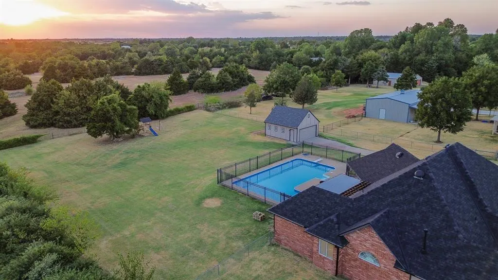 Photo 10 — 1329 S Southersby Drive, Mustang, OK 73064