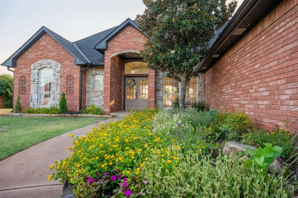 Photo 36 — 1329 S Southersby Drive, Mustang, OK 73064