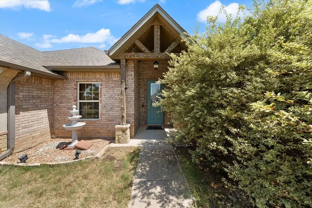 Photo 3 — 108 Oakridge Drive, Choctaw, OK 73020