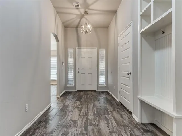 Photo 2 — 2309 Fallview Drive, Edmond, OK 73034