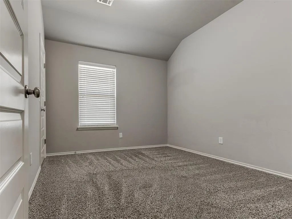 Photo 14 — 2309 Fallview Drive, Edmond, OK 73034
