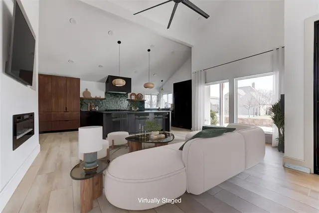 Photo 2 — 6413 Centennial Court, Oklahoma City, OK 73116