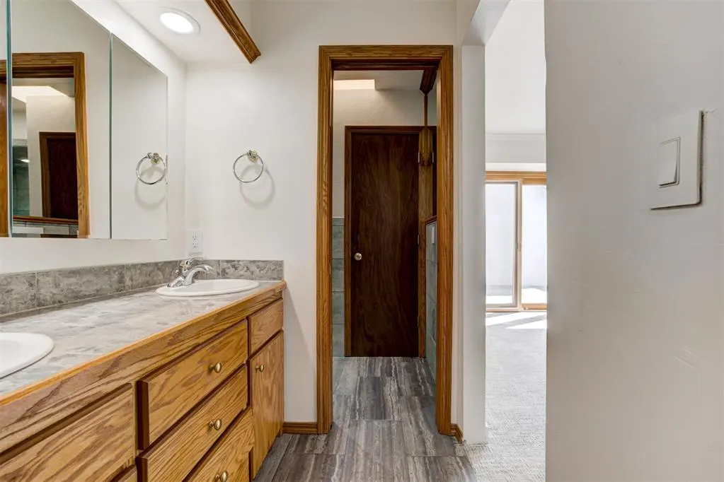 Photo 11 — 6413 Centennial Court, Oklahoma City, OK 73116