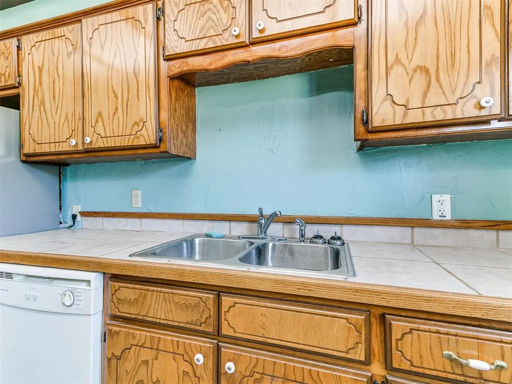 Photo 13 — 502 S Pottenger Avenue, Shawnee, OK 74801