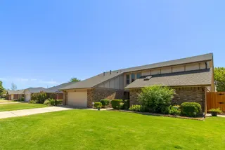 Sold home at 7216 NW 119th Street