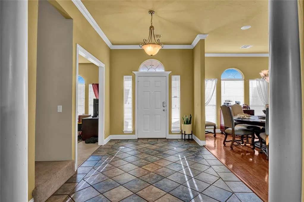 Photo 4 — 17105 Gladstone Lane, Edmond, OK 73012