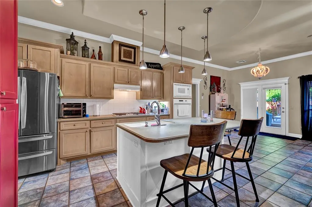 Photo 6 — 17105 Gladstone Lane, Edmond, OK 73012
