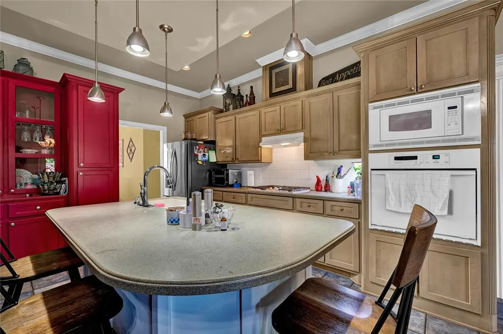 Photo 9 — 17105 Gladstone Lane, Edmond, OK 73012