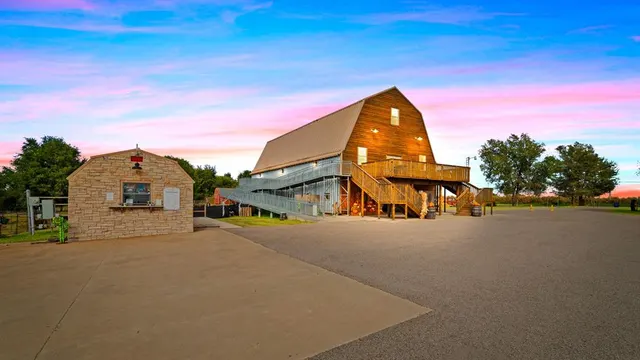 Photo 5 — 1675 NW 32nd Street, Newcastle, OK 73065