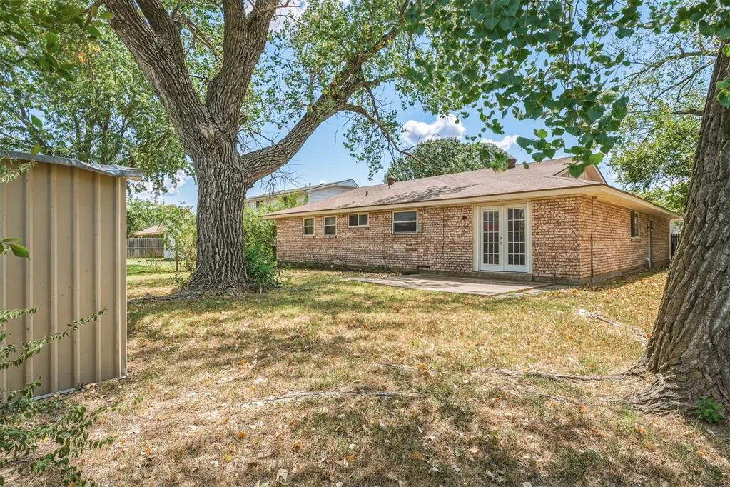 Photo 35 — 1061 W Main Street, Moore, OK 73160