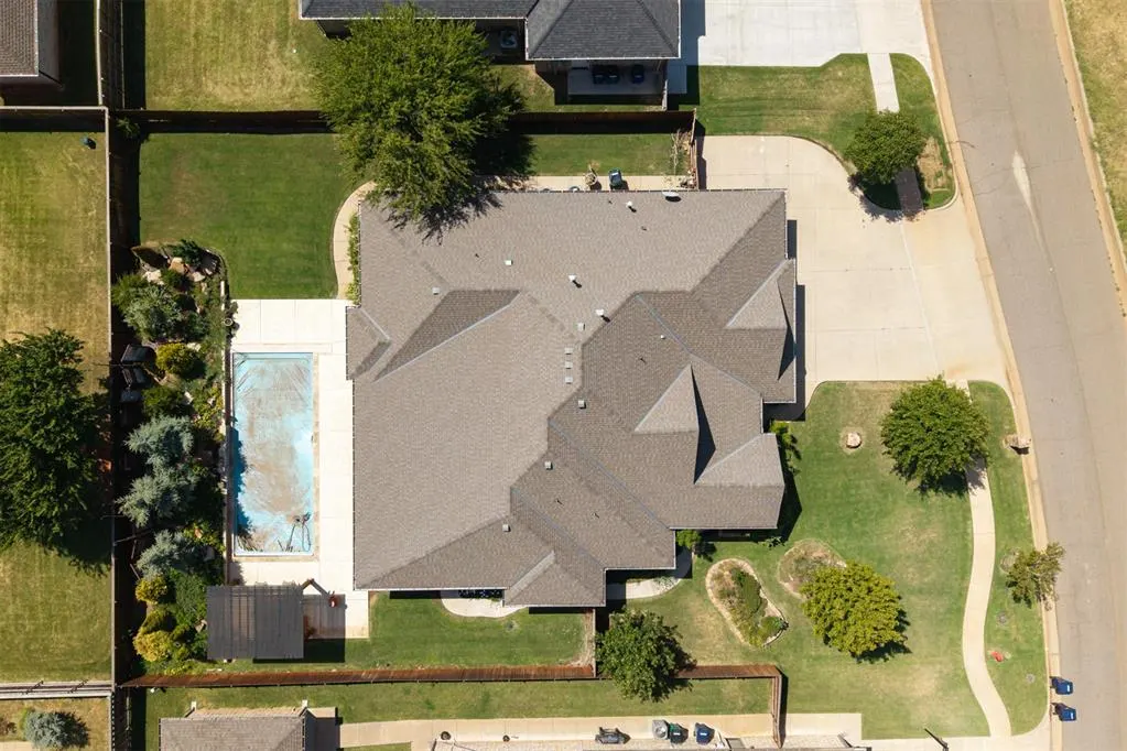 Photo 43 — 3904 Bridge Wood Lane, Oklahoma City, OK 73179