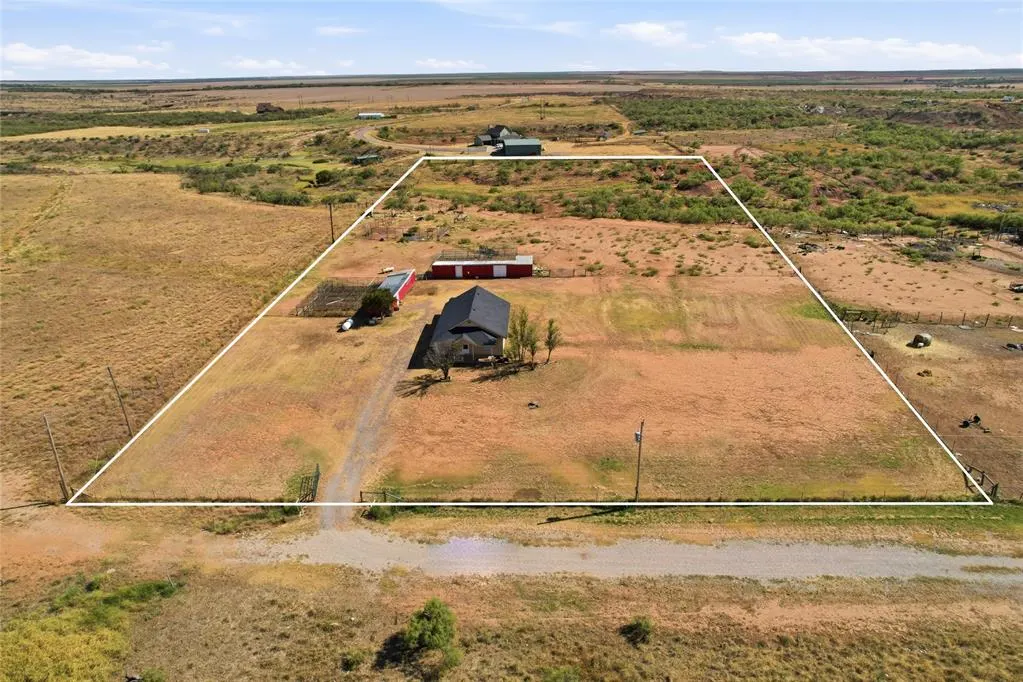 Photo 6 — 19630 E County Road 1635 Road, Olustee, OK 73560