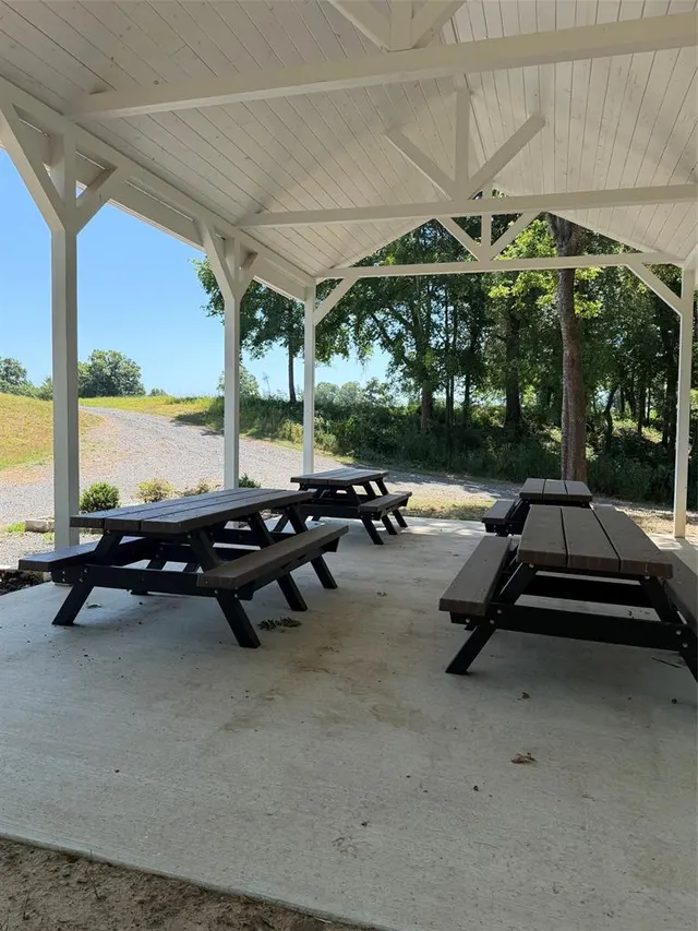 Photo 5 — 10 Riverstone Drive, Broken Bow, OK 74728