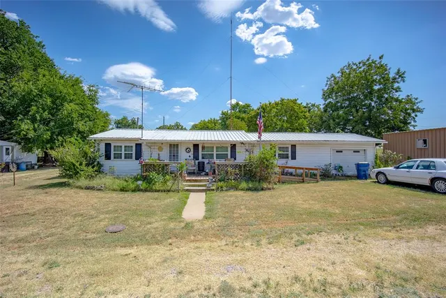Photo 2 — 510 W H Street, Alex, OK 73002