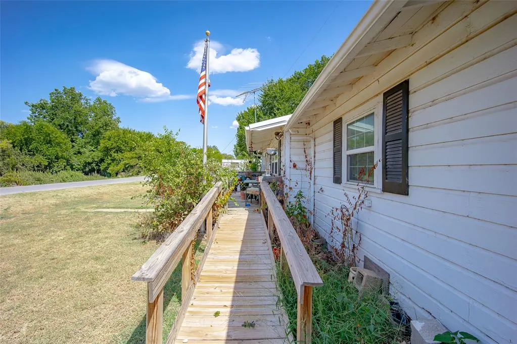 Photo 6 — 510 W H Street, Alex, OK 73002