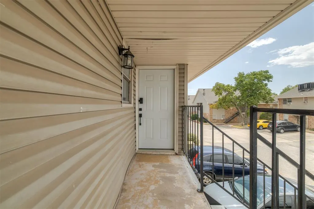 Photo 3 — 6732 N Meridian Avenue D, Oklahoma City, OK 73116