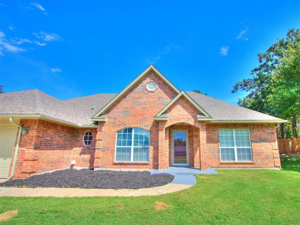 Photo 3 — 428 Murray Drive, Choctaw, OK 73020