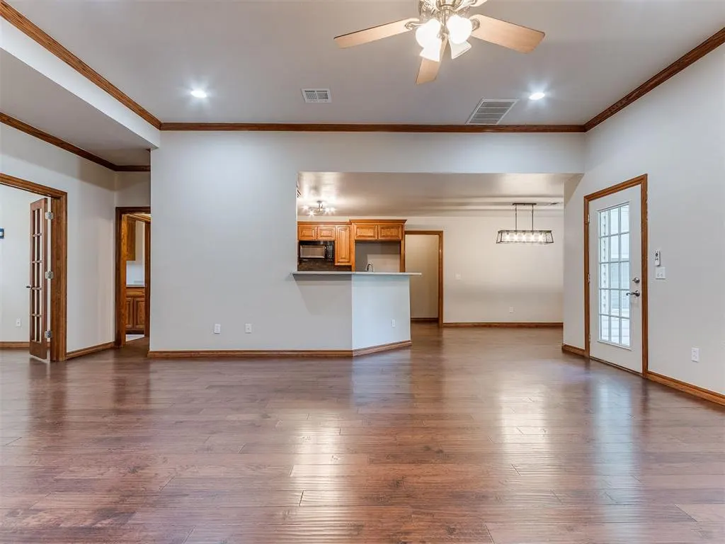 Photo 10 — 428 Murray Drive, Choctaw, OK 73020