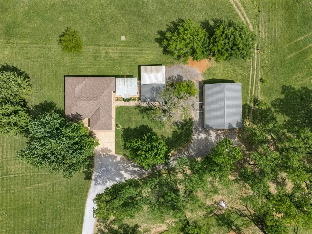 Photo 4 — 410 Quail Hollow Drive, Blanchard, OK 73010