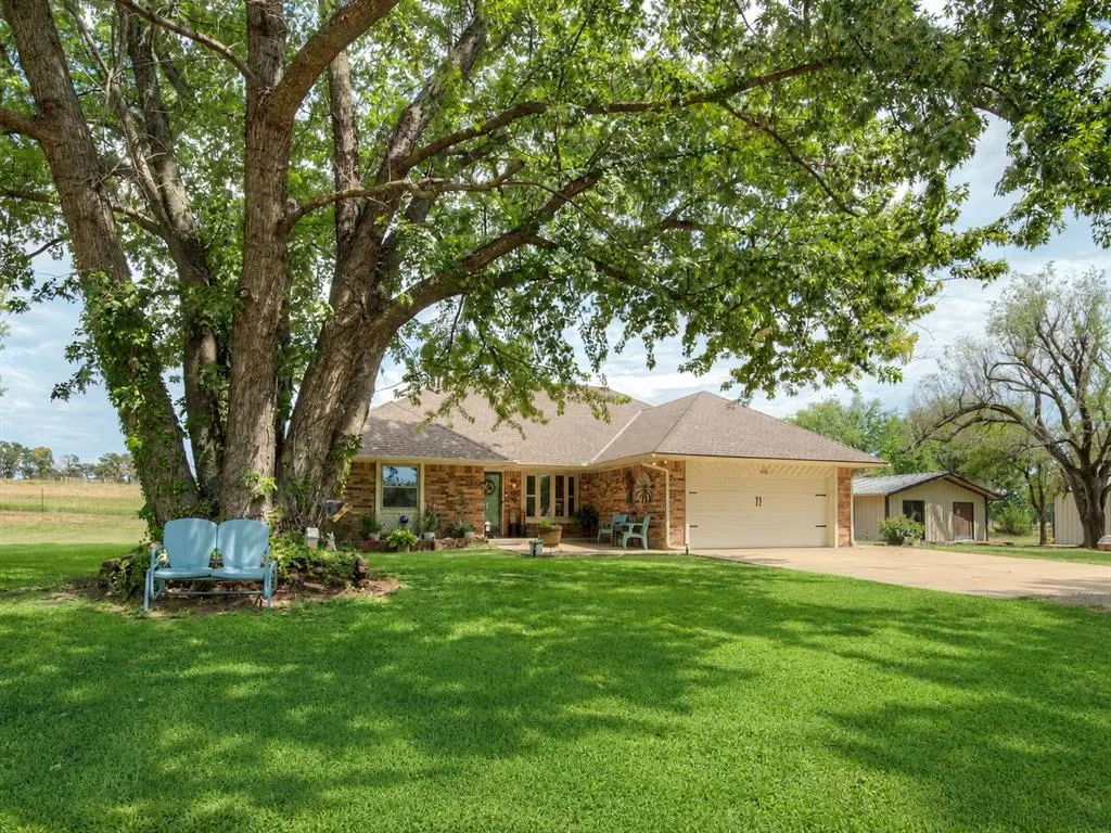 Photo 8 — 410 Quail Hollow Drive, Blanchard, OK 73010