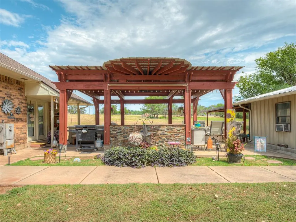 Photo 34 — 410 Quail Hollow Drive, Blanchard, OK 73010