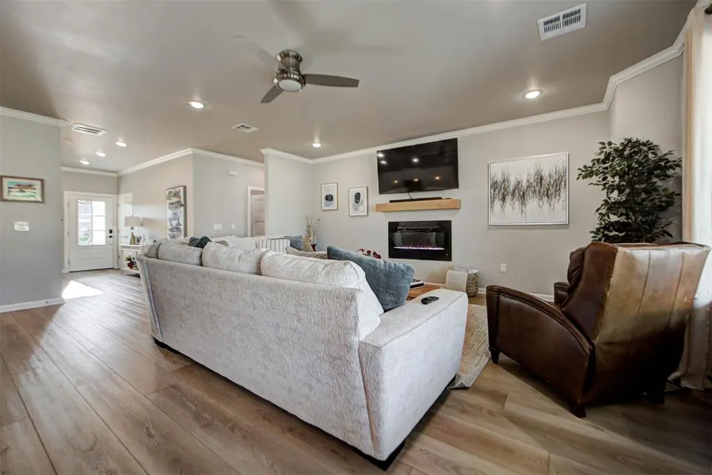 Photo 9 — 2688 Somerset Drive, Shawnee, OK 74804