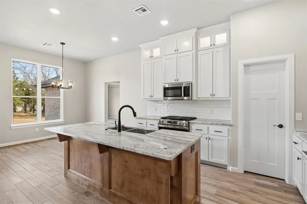 Photo 12 — 2416 County Road 1240, Blanchard, OK 73010