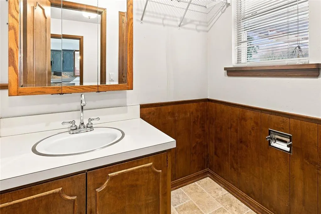 Photo 12 — 120 Gaynelle Lane, Hobart, OK 73651