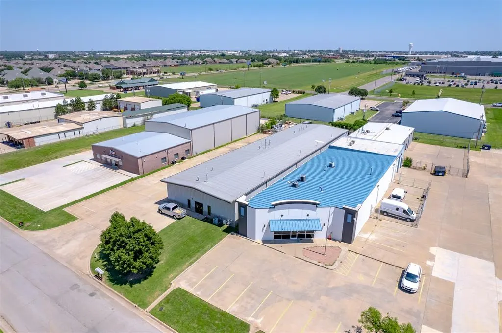 Photo 14 — 14900 Bristol Park Boulevard D, Edmond, OK 73013