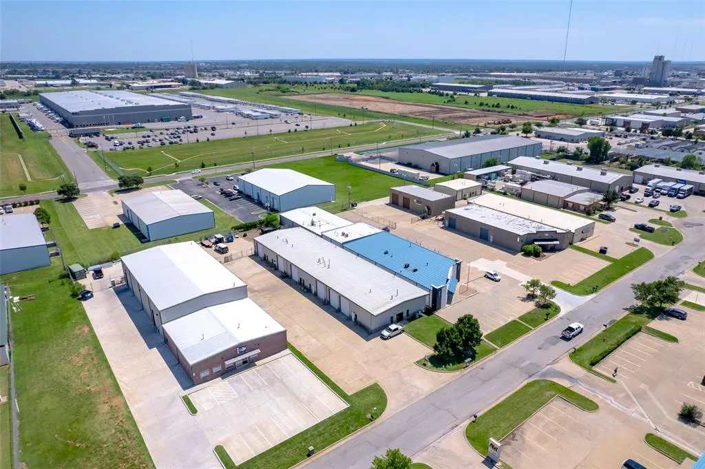 Photo 17 — 14900 Bristol Park Boulevard D, Edmond, OK 73013