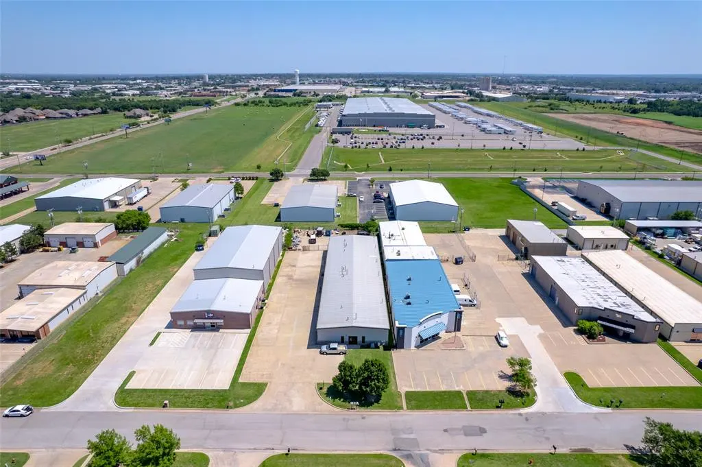 Photo 18 — 14900 Bristol Park Boulevard D, Edmond, OK 73013
