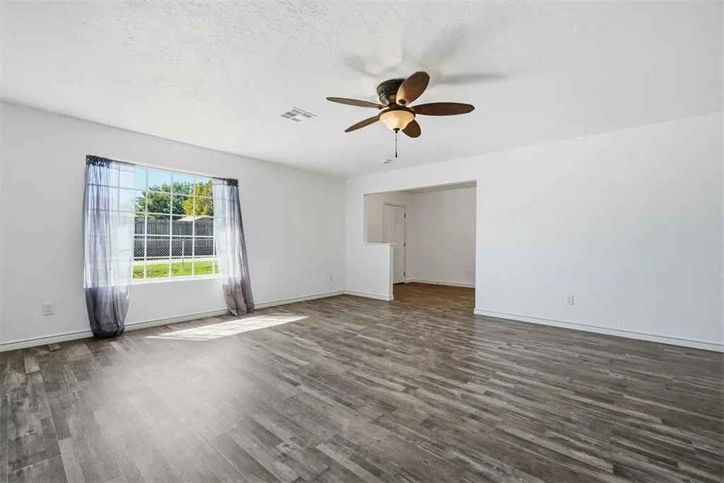 Photo 6 — 1406 Beth Court, Elk City, OK 73644