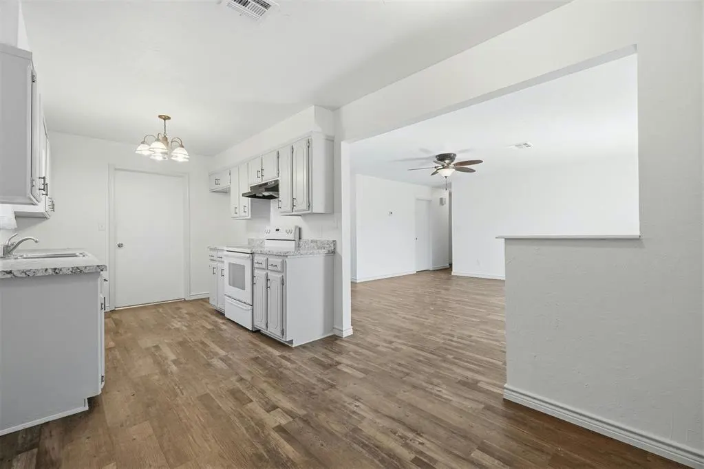 Photo 9 — 1406 Beth Court, Elk City, OK 73644