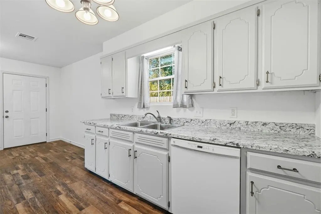 Photo 11 — 1406 Beth Court, Elk City, OK 73644