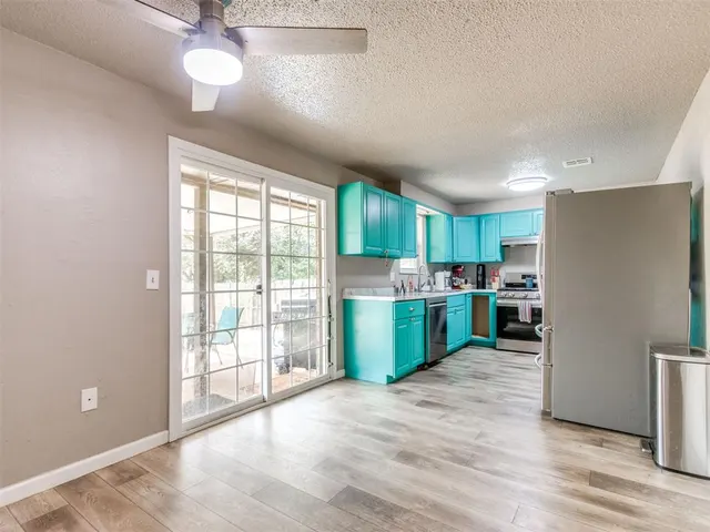 Photo 7 — 3916 Dentwood Terrace, Oklahoma City, OK 73115
