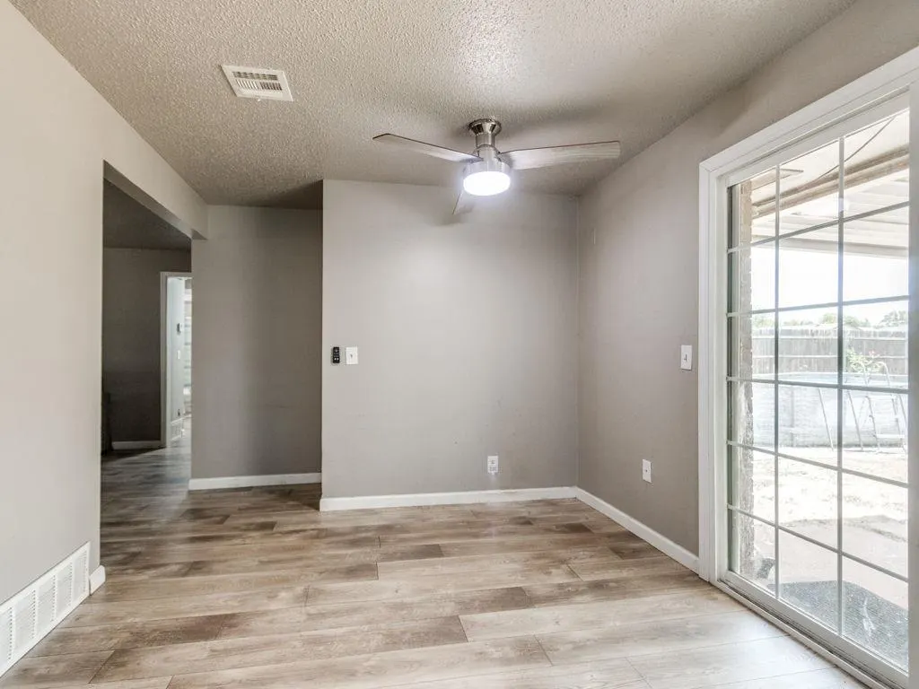 Photo 16 — 3916 Dentwood Terrace, Oklahoma City, OK 73115