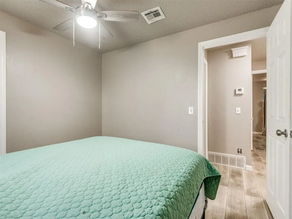 Photo 23 — 3916 Dentwood Terrace, Oklahoma City, OK 73115