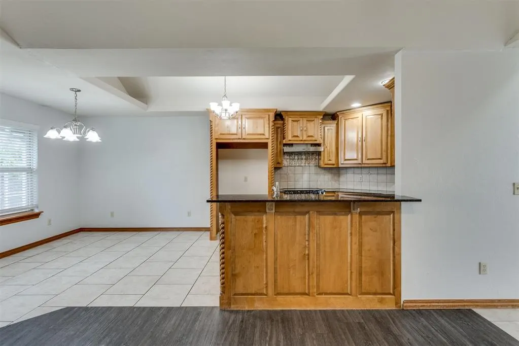 Photo 13 — 819 Rickwood Circle, Oklahoma City, OK 73160