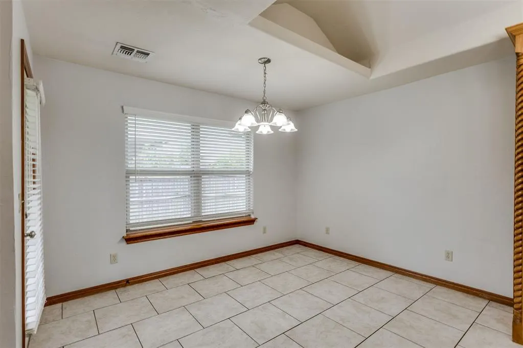 Photo 16 — 819 Rickwood Circle, Oklahoma City, OK 73160