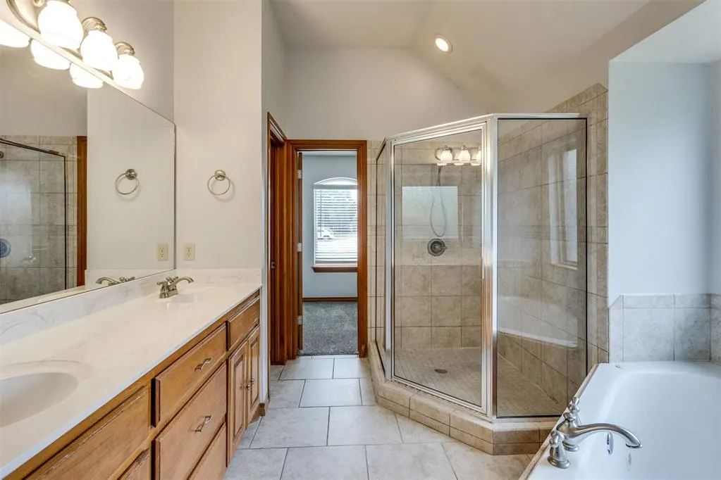 Photo 20 — 819 Rickwood Circle, Oklahoma City, OK 73160