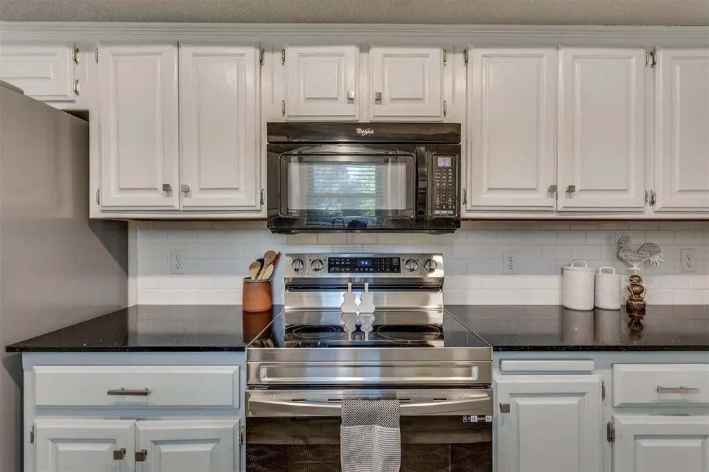 Photo 19 — 704 Gregg Court, Yukon, OK 73099