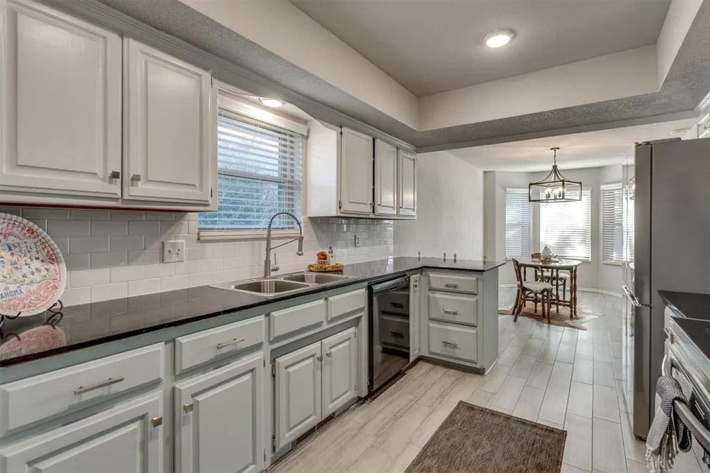 Photo 21 — 704 Gregg Court, Yukon, OK 73099
