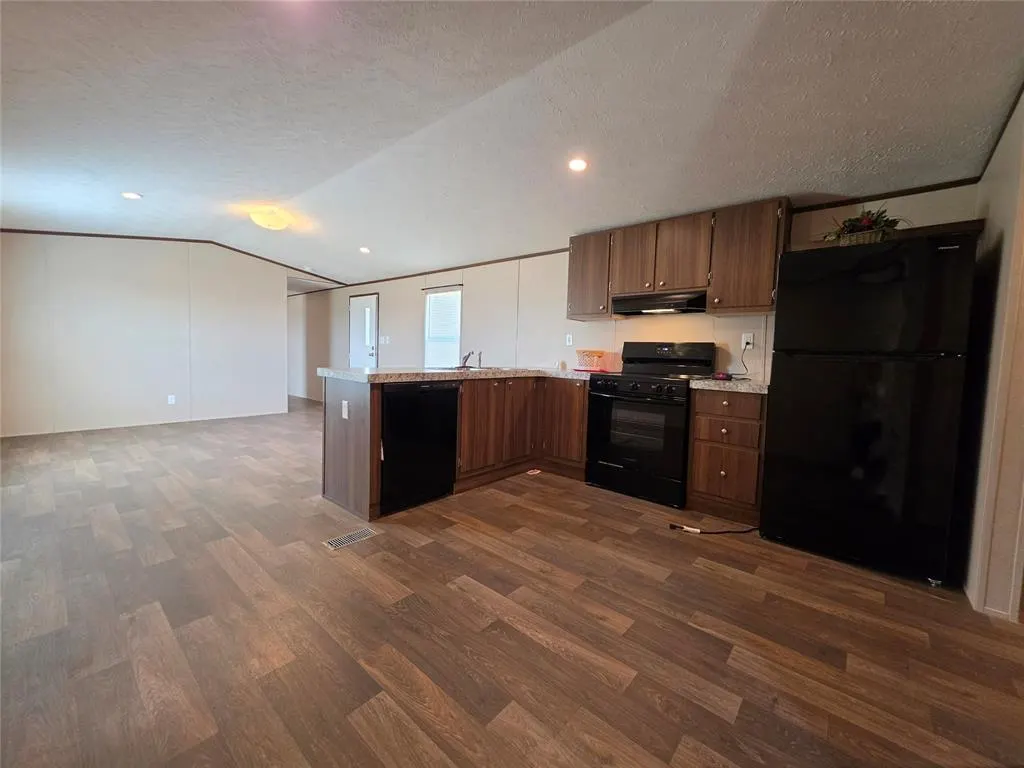 Photo 8 — 8607 N Bryan Road, Shawnee, OK 74804