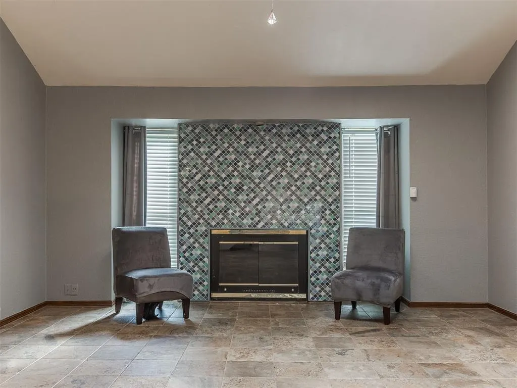 Photo 9 — 10204 Glendover Avenue, Oklahoma City, OK 73162