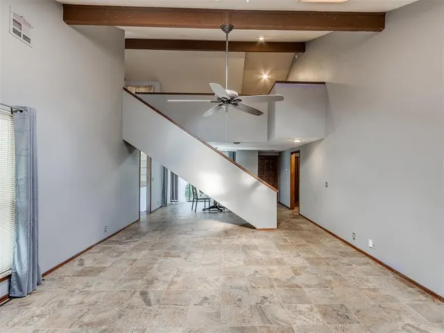 Photo 3 — 10204 Glendover Avenue, Oklahoma City, OK 73162