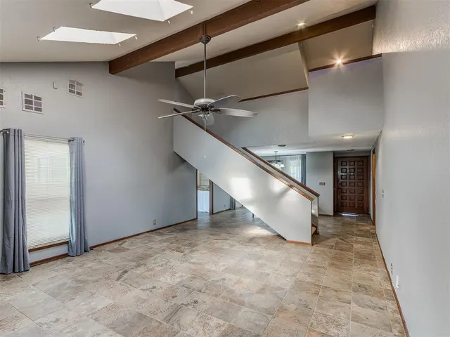 Photo 2 — 10204 Glendover Avenue, Oklahoma City, OK 73162