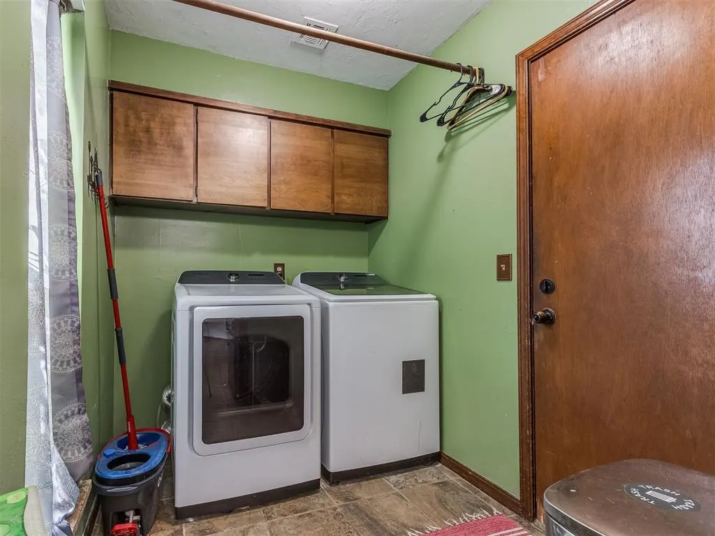 Photo 24 — 10204 Glendover Avenue, Oklahoma City, OK 73162