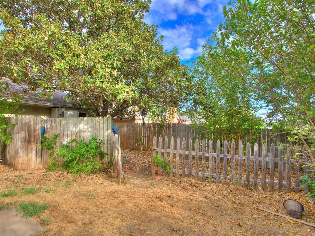 Photo 34 — 10204 Glendover Avenue, Oklahoma City, OK 73162