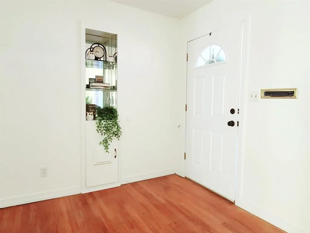 Photo 8 — 3114 N Holman Court, Oklahoma City, OK 73110